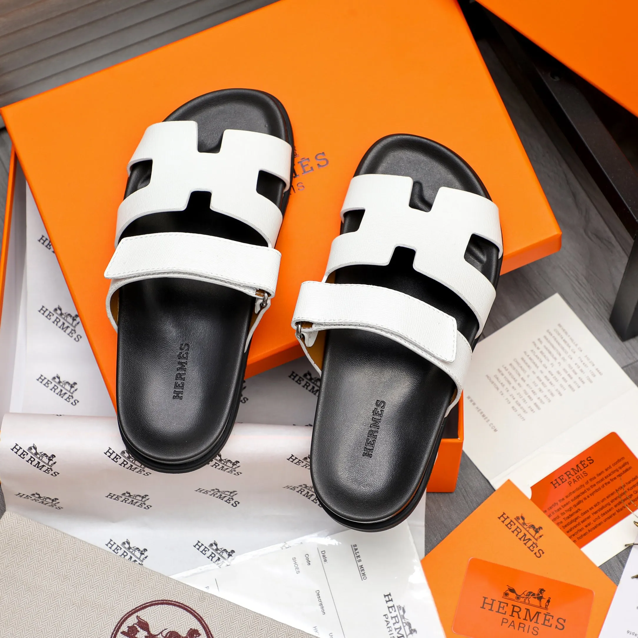 Men's shoes 💰340 Product trademark: Hermes "Hermes" Couple's slippers Regular size: 36-46 Product material: Selected vertical grain cowhide upper, microfiber lining, original outsole